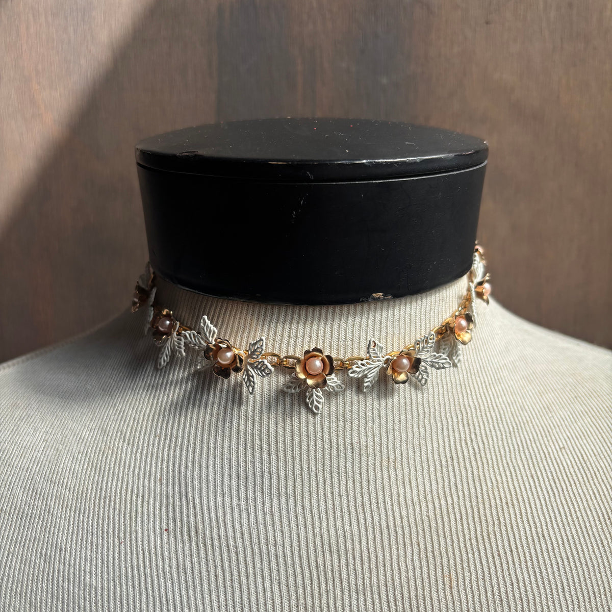 White and Pink Flower Choker