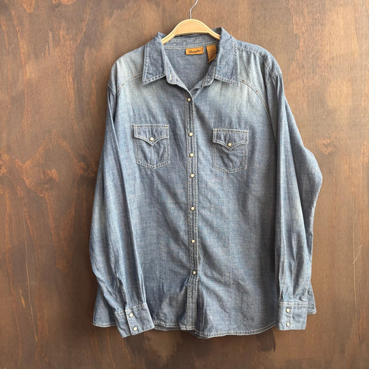 Wrangler Studded Denim Pearl Snap