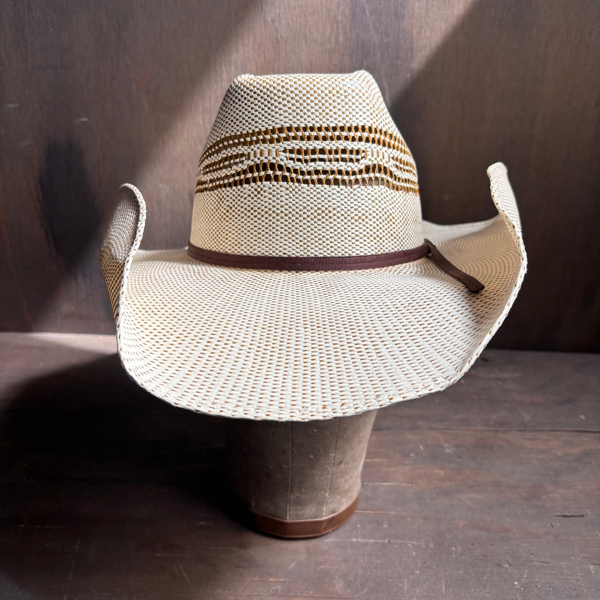 Twister Cream Bangora Hat