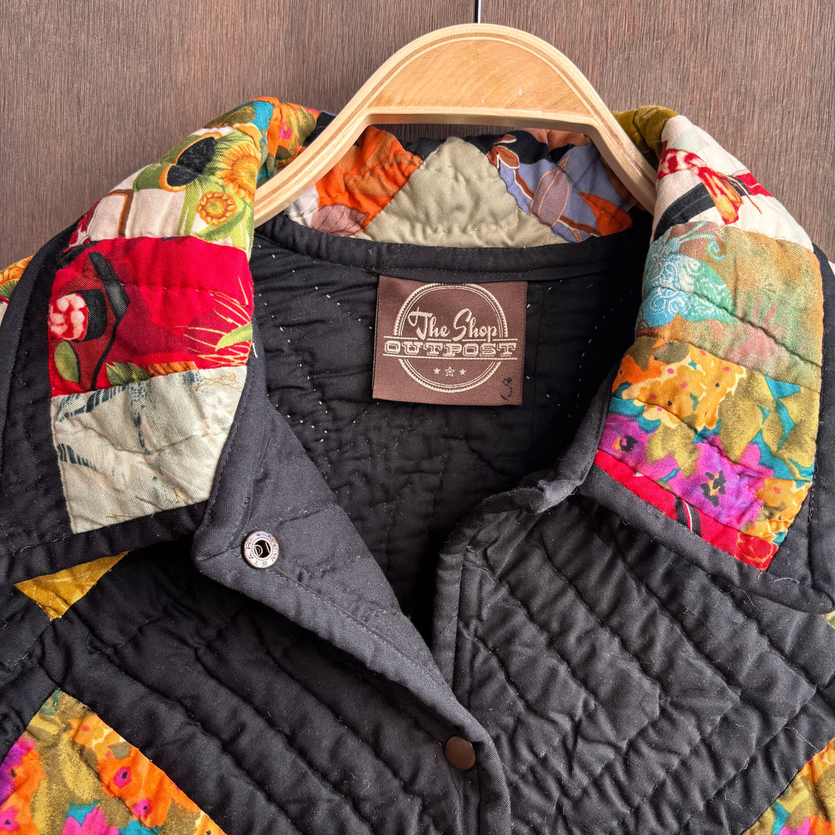 Black Fan Quilt Cropped Jacket
