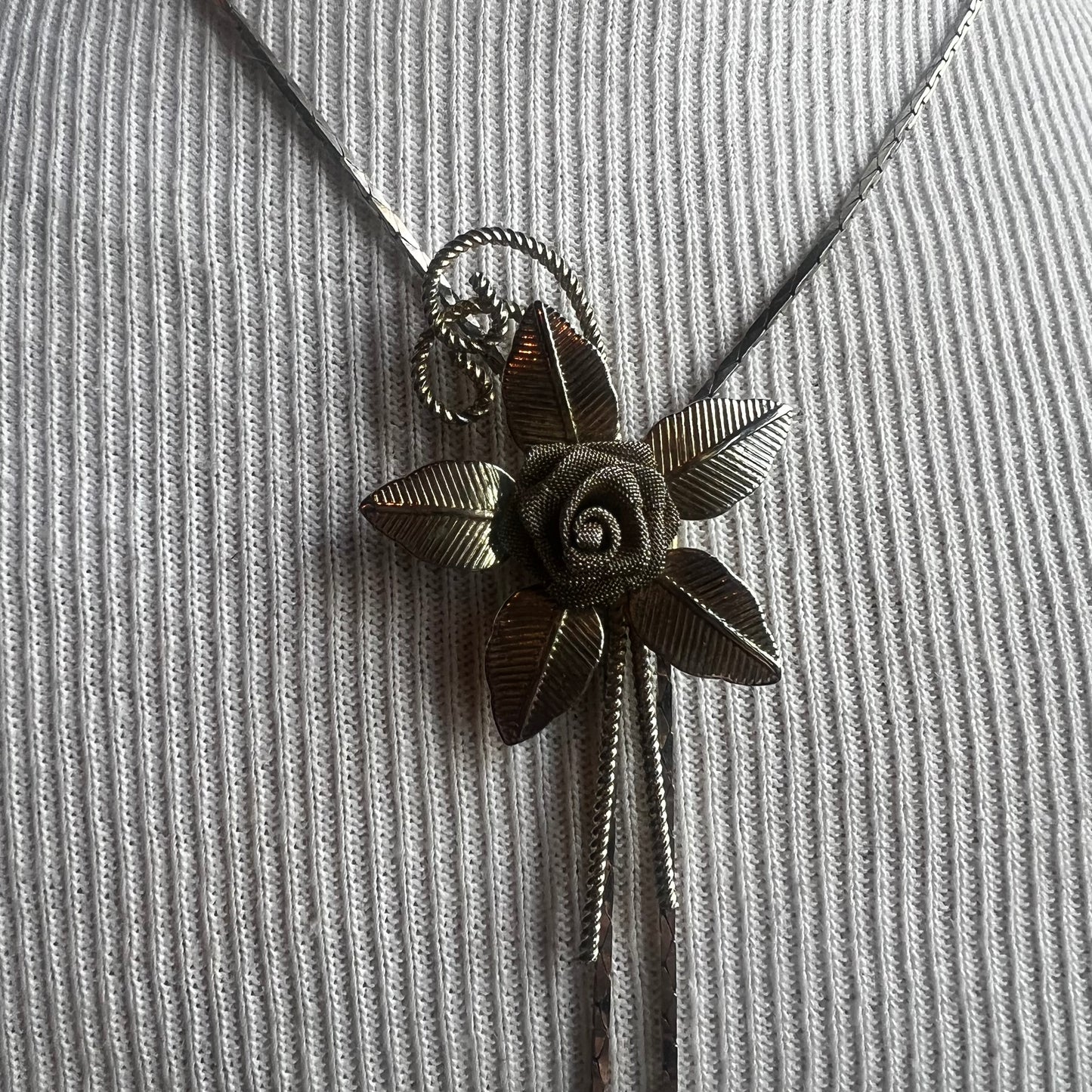 Gold Flower Chain Bolo