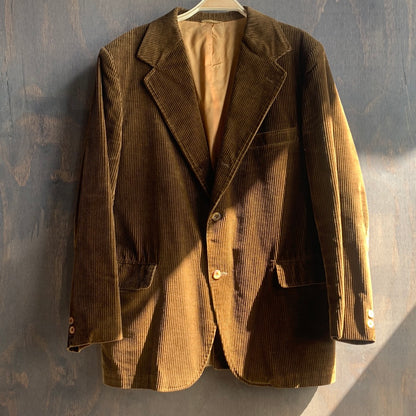 Vintage brown corduroy men’s jacket