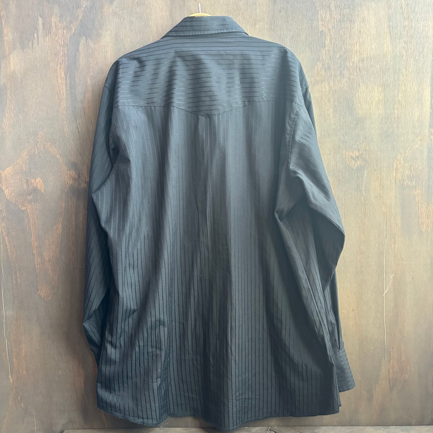 Wrangler Pinstripe Pearl Snap