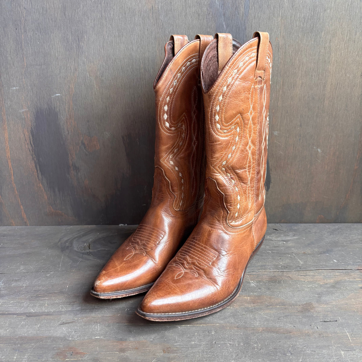Vintage Guess Tan Boots