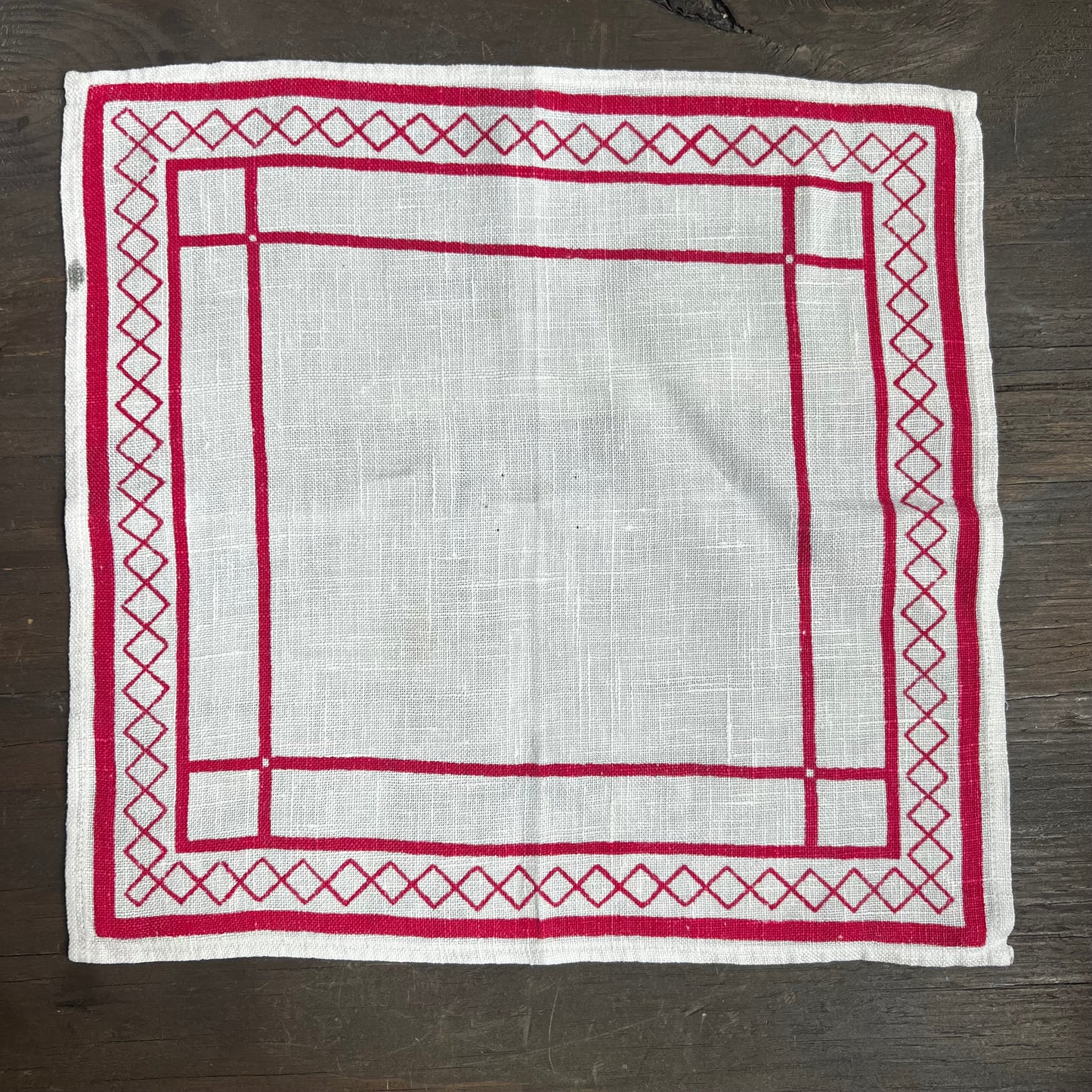 Red and White Linen 3 Napkin Set