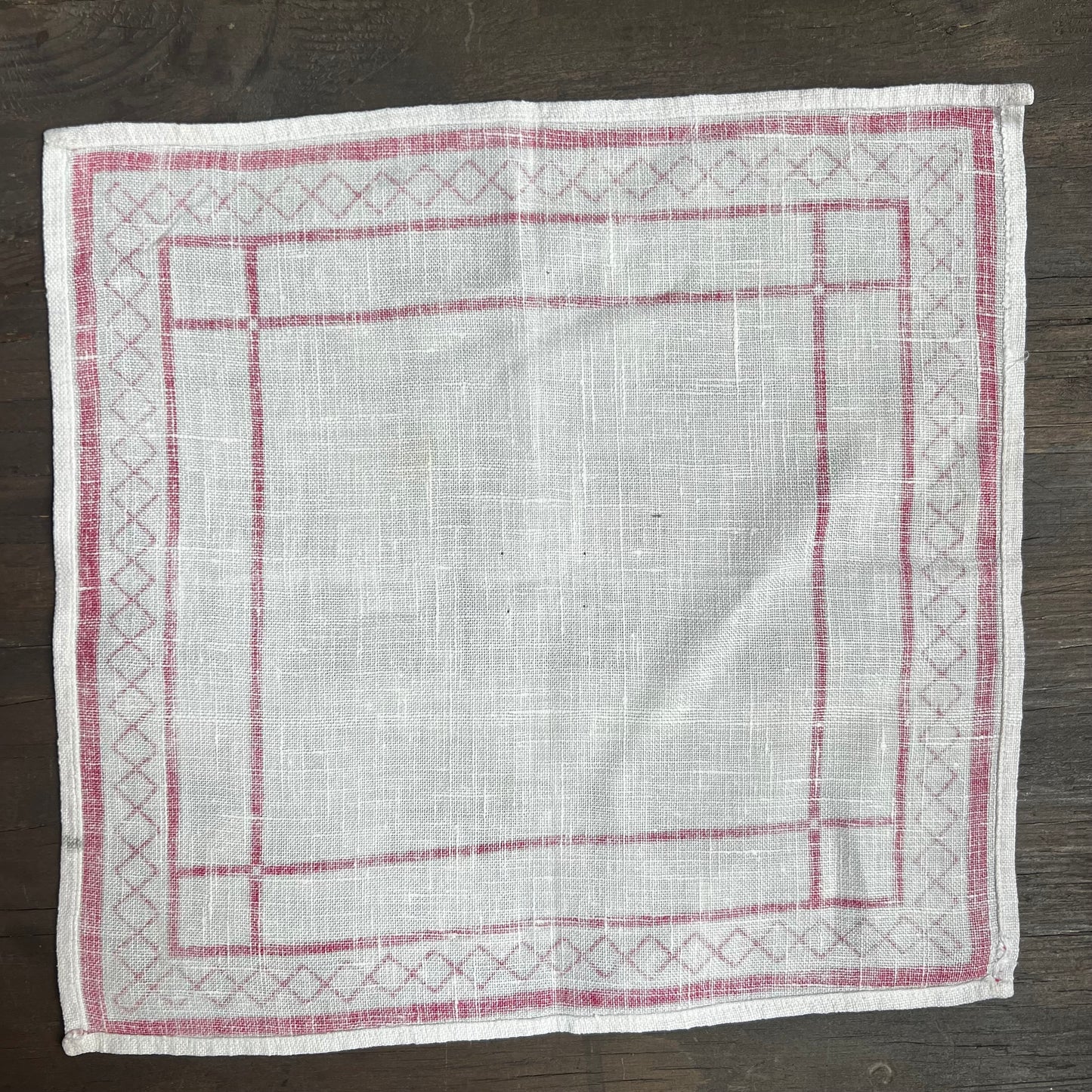 Red and White Linen 3 Napkin Set