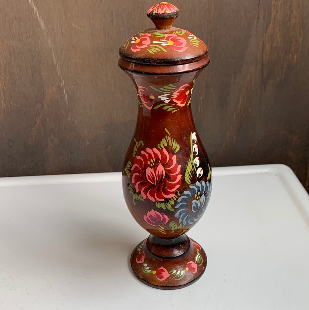 Wood flower painted vase