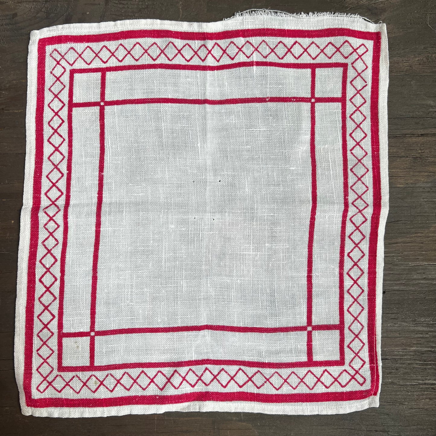 Red and White Linen 3 Napkin Set