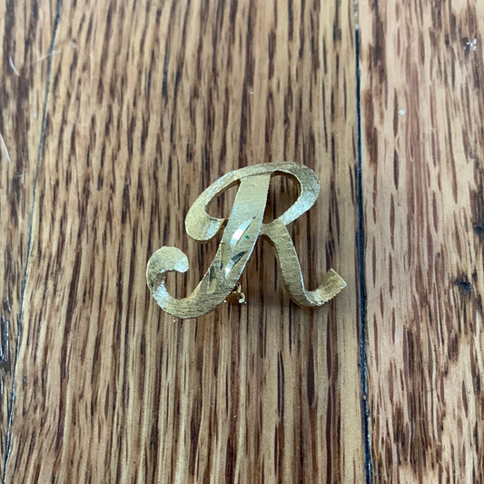 Letter R Pin