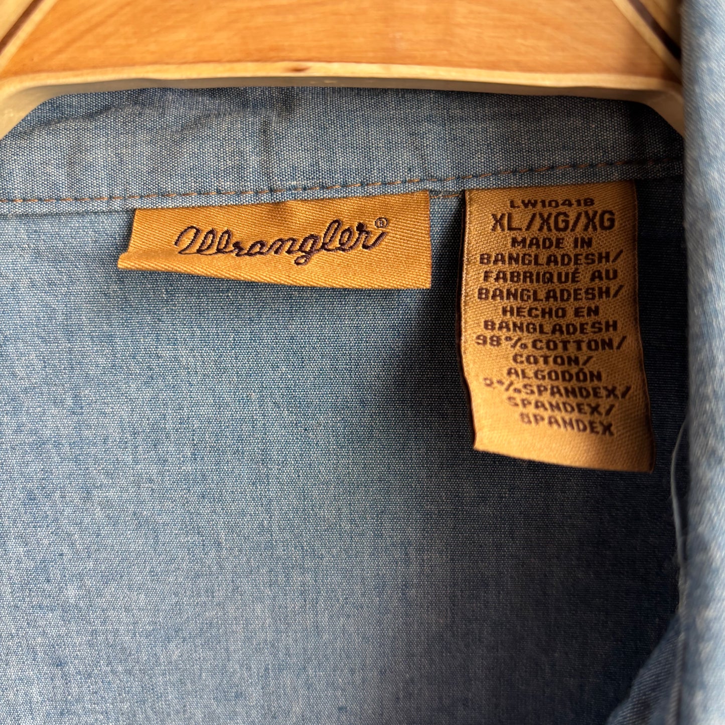 Wrangler Chambray Pearl Snap