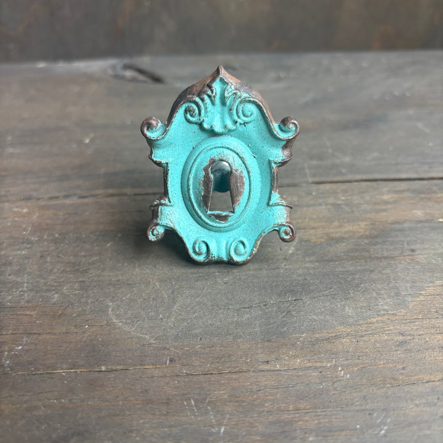 Keyhole Handle Pull