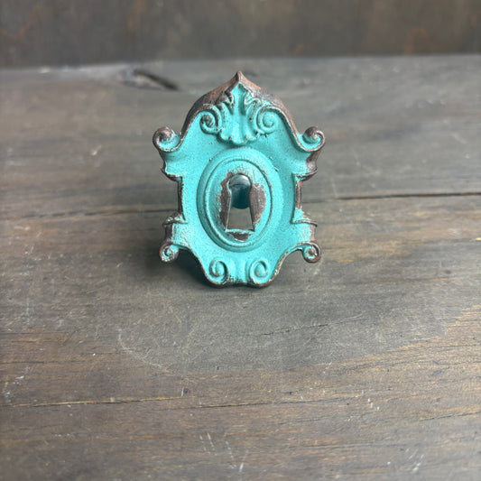 Keyhole Handle Pull
