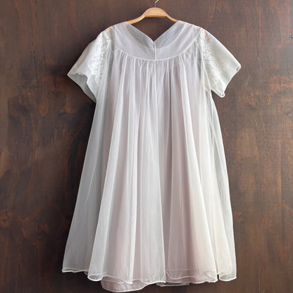 Vintage White Babydoll Nightgown and Robe Set