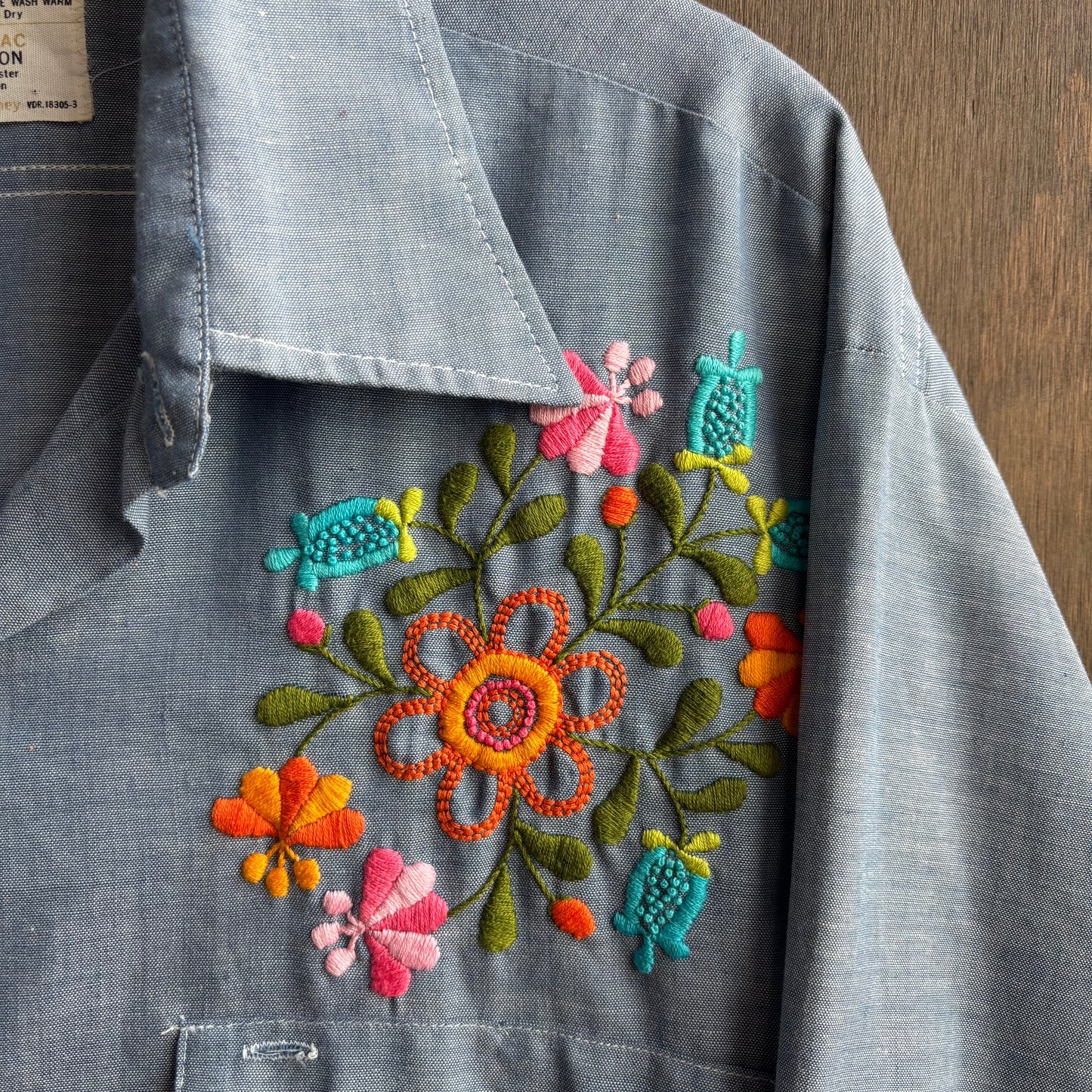 Vintage J.C Penny Embroidered Button Up