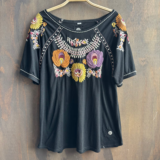 Double D Ranchwear Black Embroidered Tee