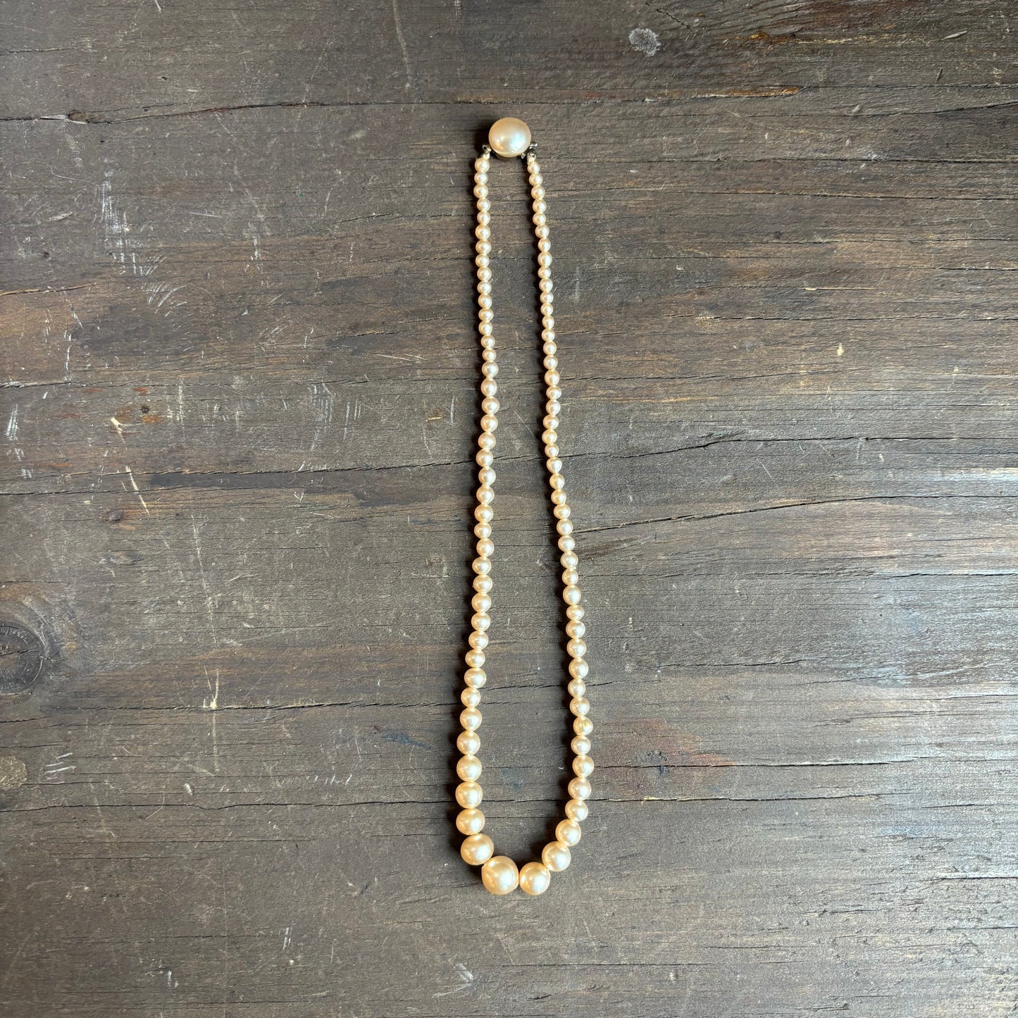 Short Costume Pearl Necklace
