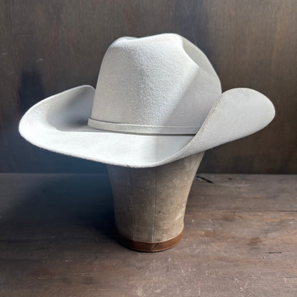 Vintage Beige Serratelli Hat
