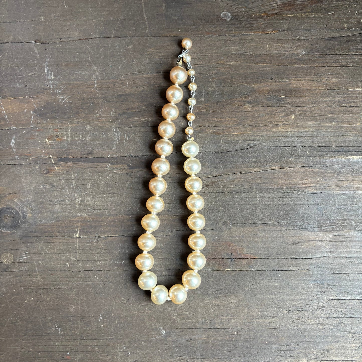 Short Costume Pearl Necklace