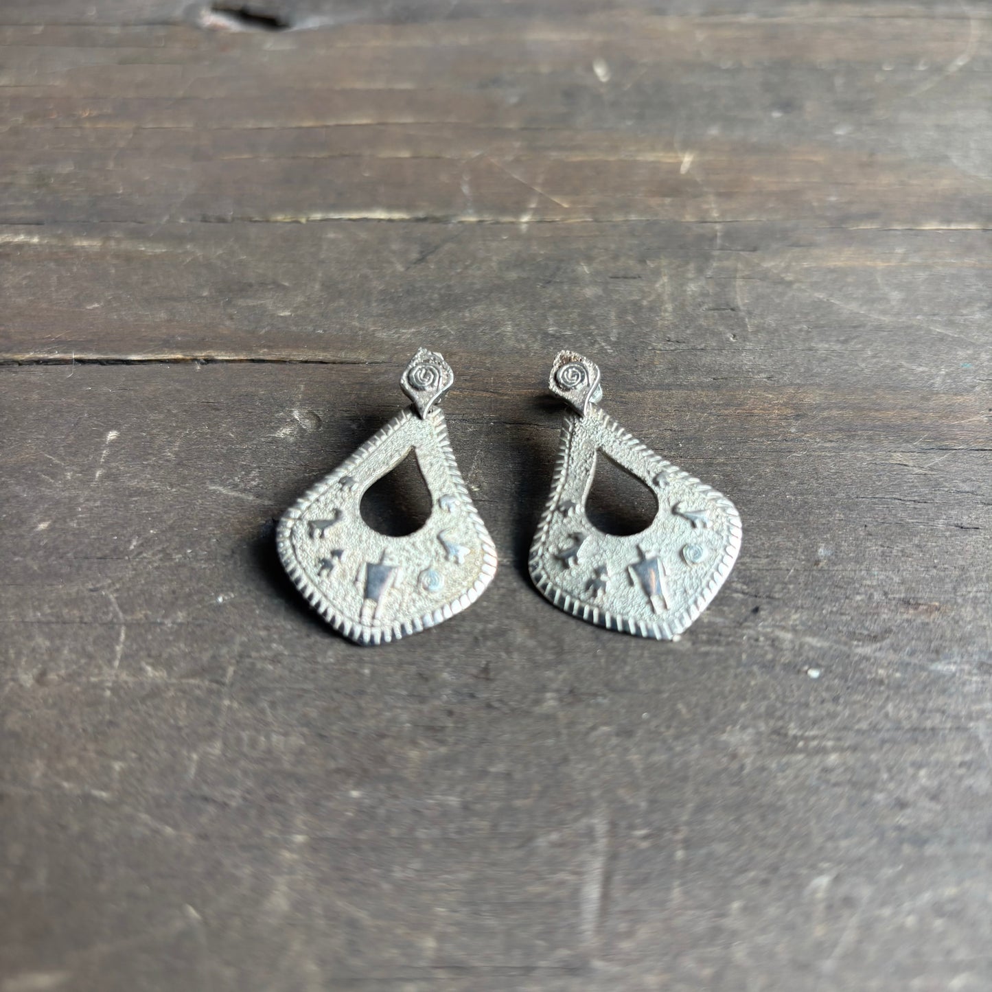 JR Silversmith Silver Earrings with Indigenous Graphics
