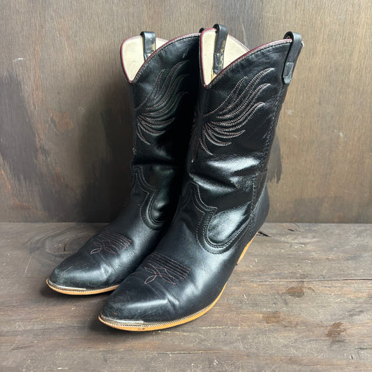Dingo Black Leather Ankle Boots