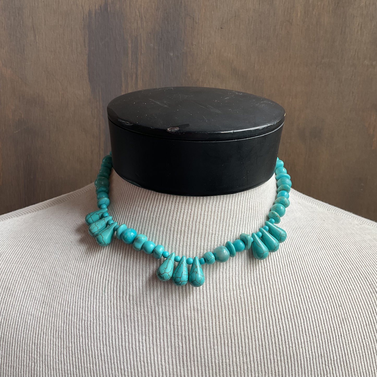 Dyed Howlite Drop Bead Necklace