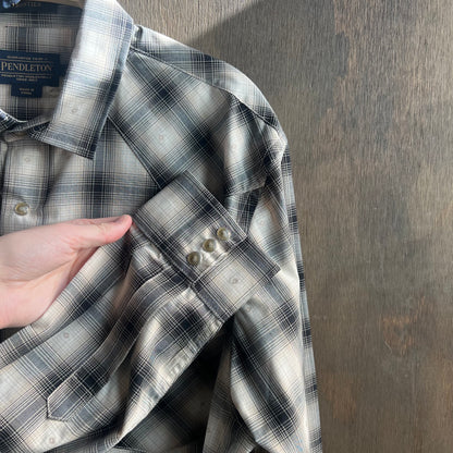 Pendelton Plaid Pearl Snap Button Up