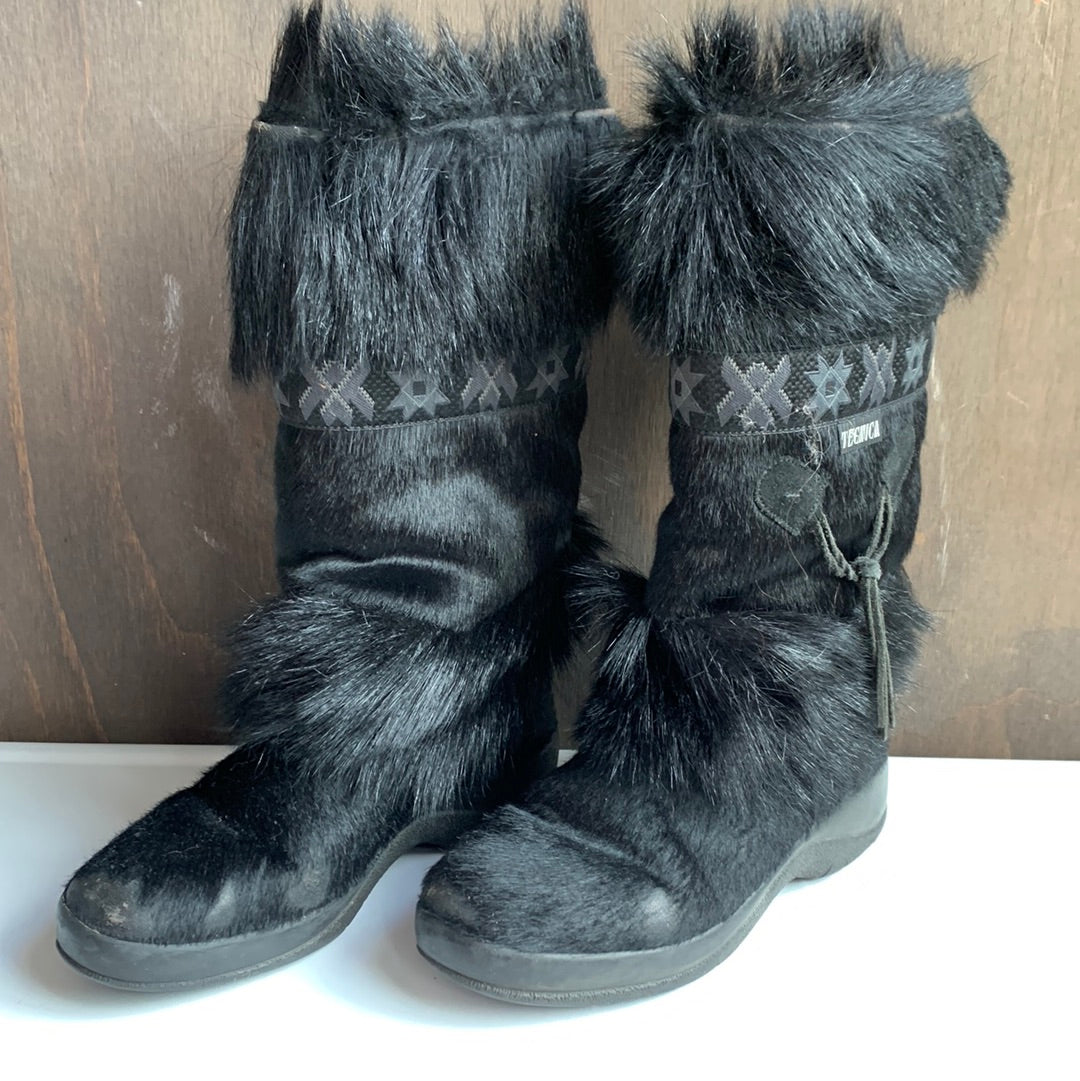 Black goat fur winter boots