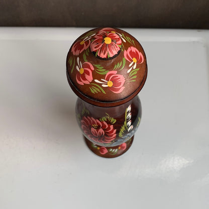Wood flower painted vase