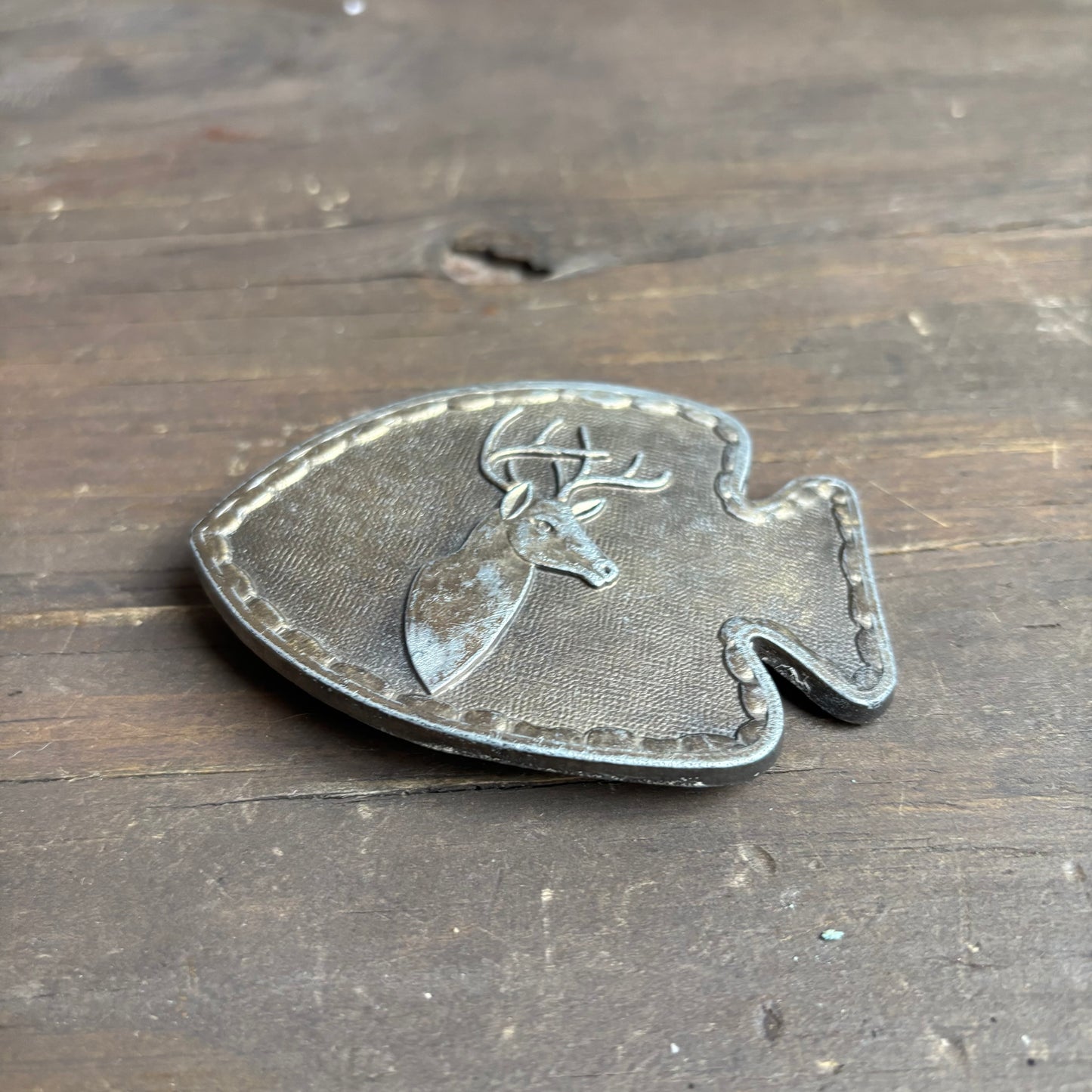 Arrowhead Belt Buckle with Deer