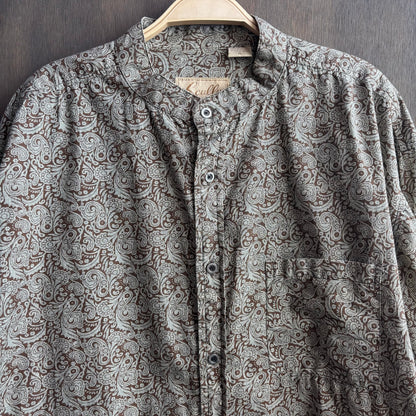 Scully Band Collar Paisley Button Up