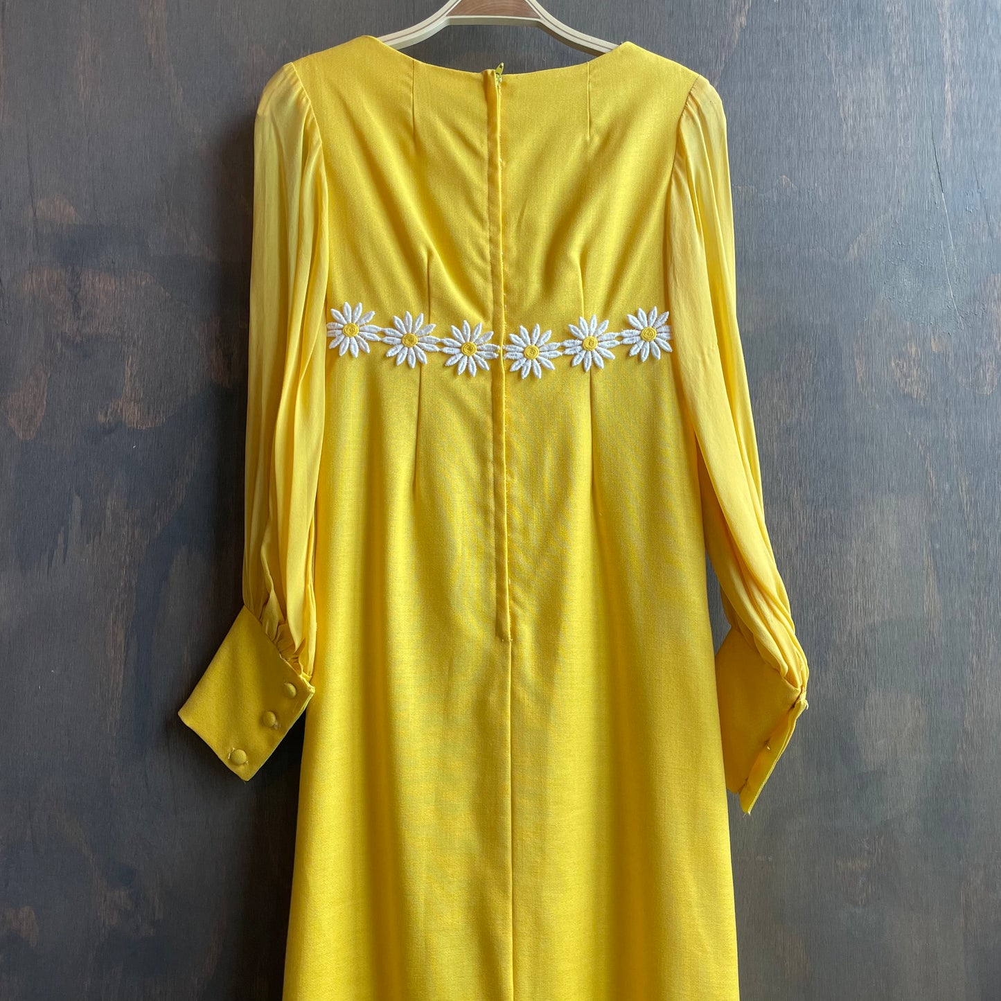 Vintage Yellow Daisy 70s Dress