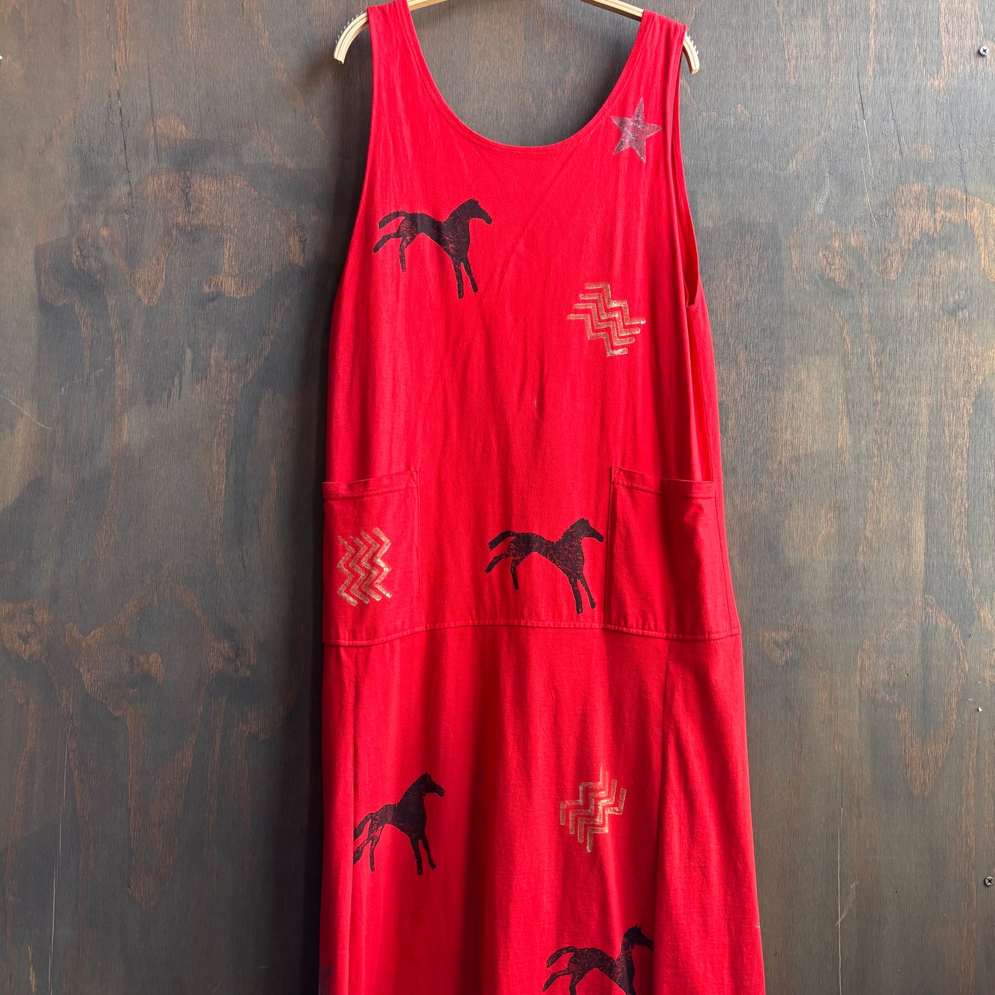 Red Sleeveless Maxi Dress