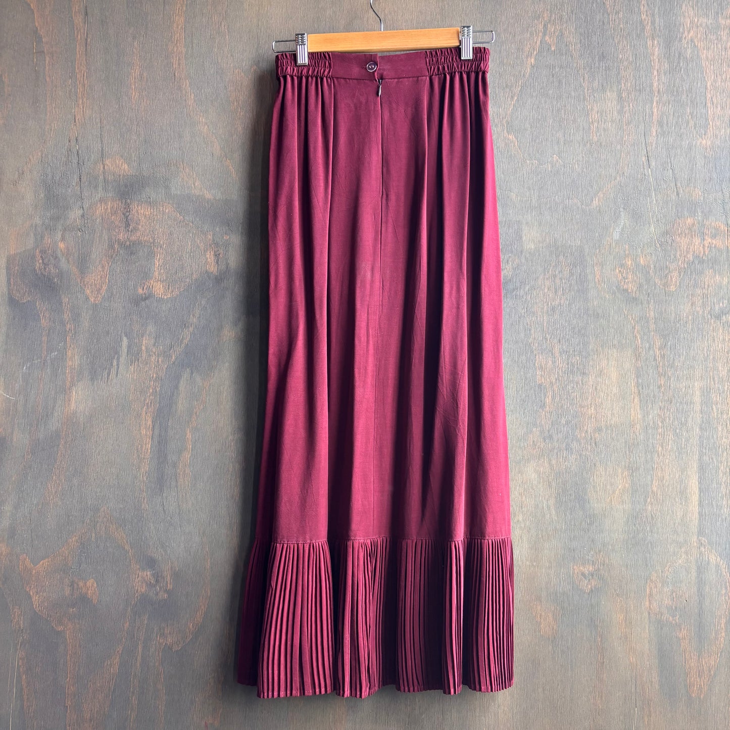 Longhorn Burgundy Ruffle Hem Skirt