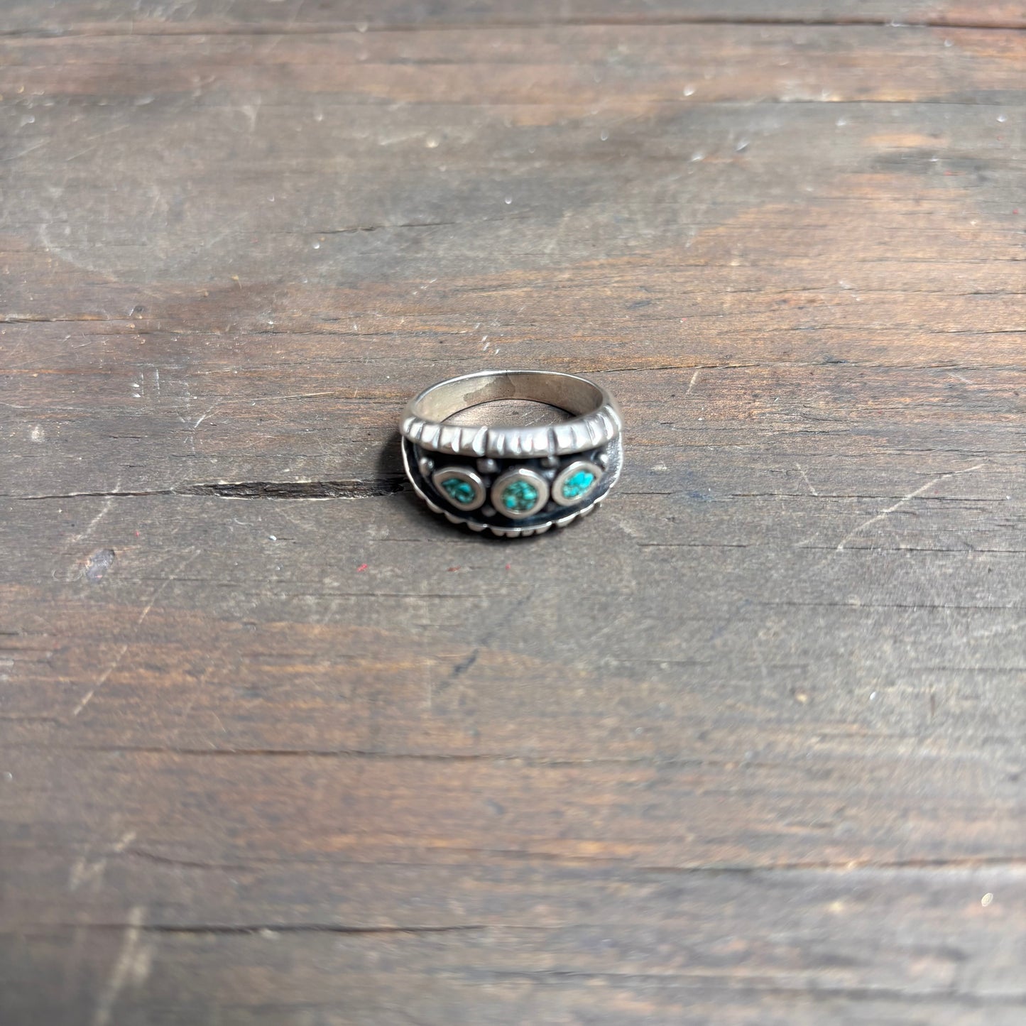 Silver and Turquoise Chip Ring