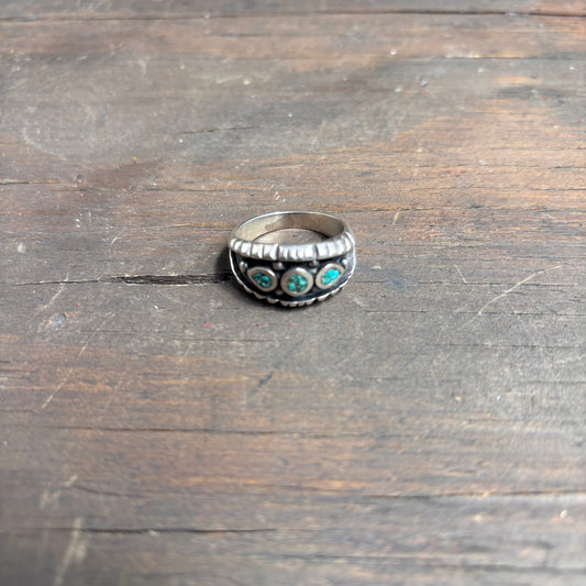 Silver and Turquoise Chip Ring