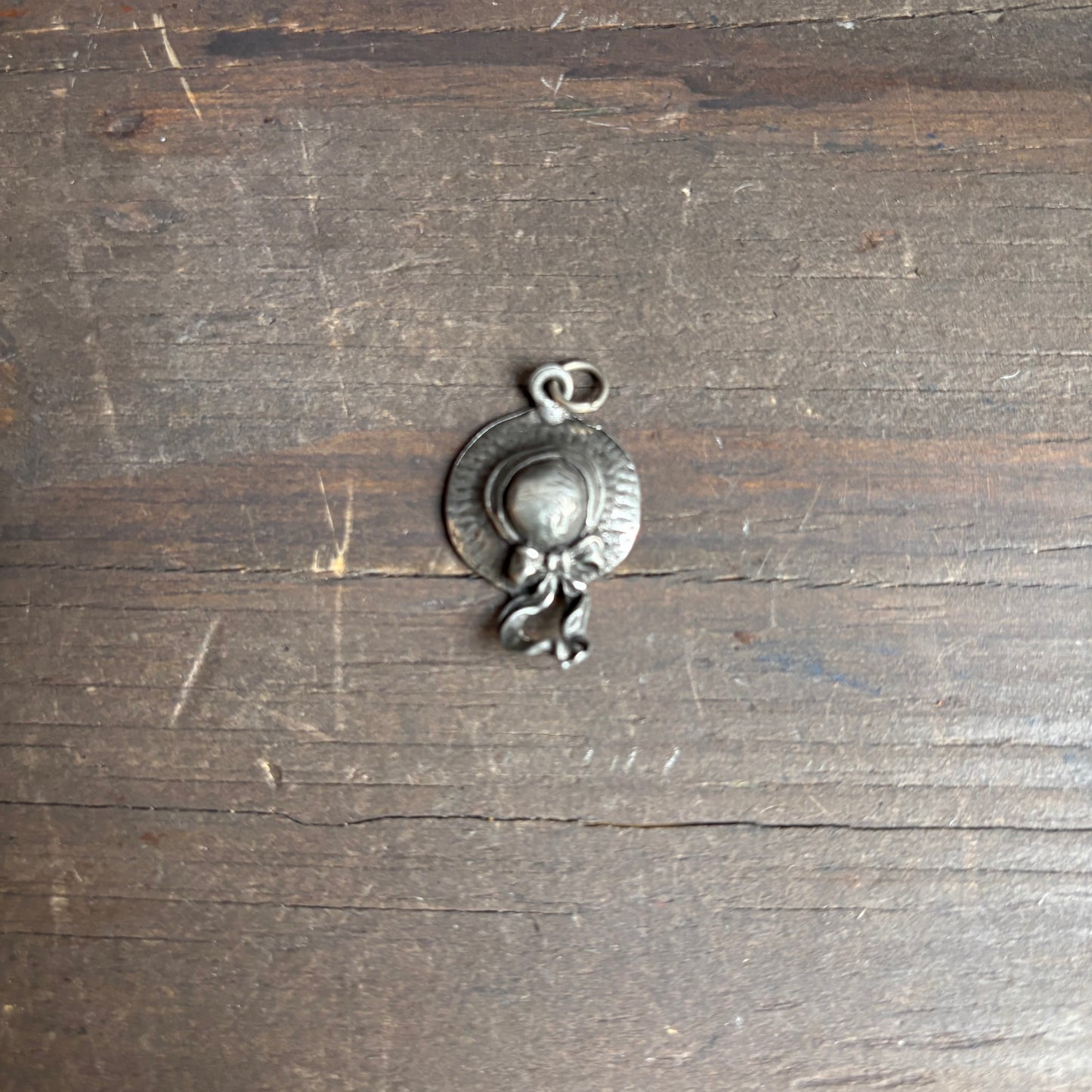 Pewter Sunhat Charm