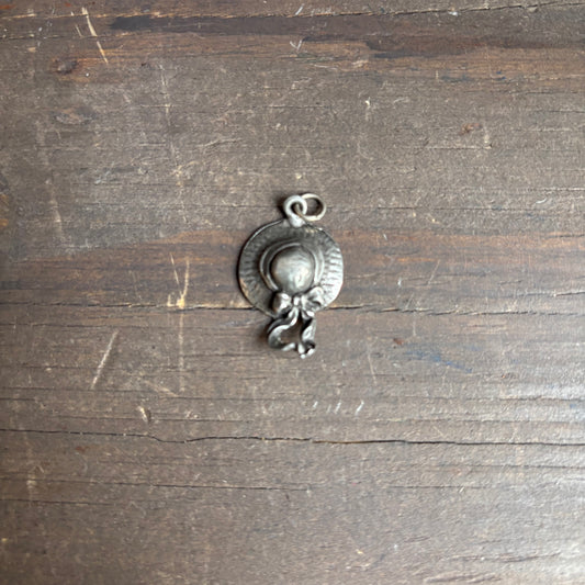 Pewter Sunhat Charm