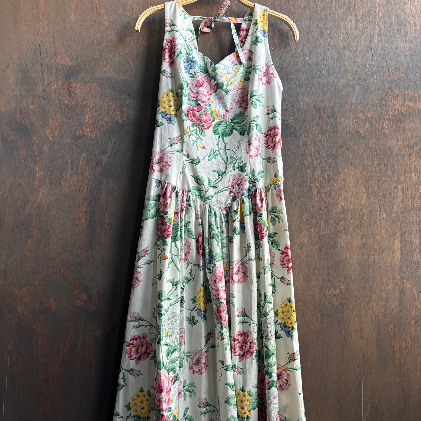 Sleeveless Floral Maxi Dress