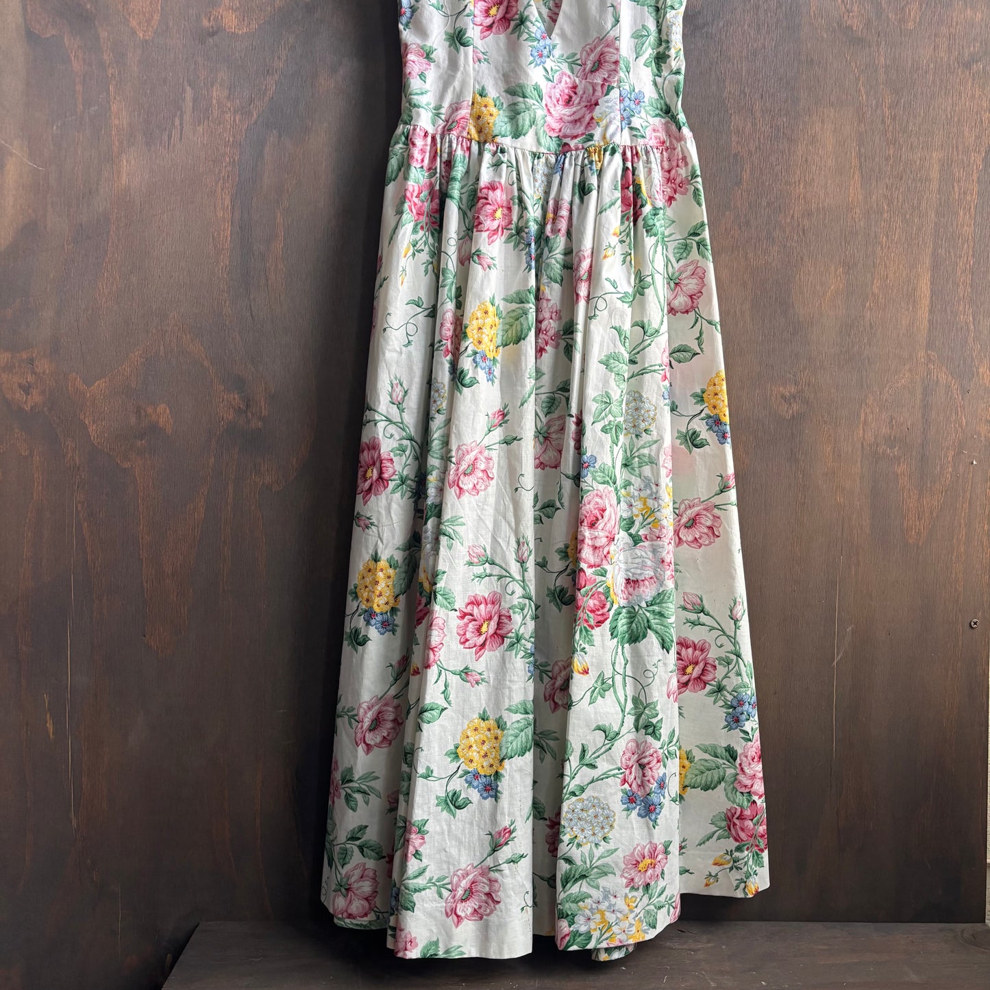 Sleeveless Floral Maxi Dress