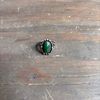 Vintage Sterling Turquoise Oval Ring