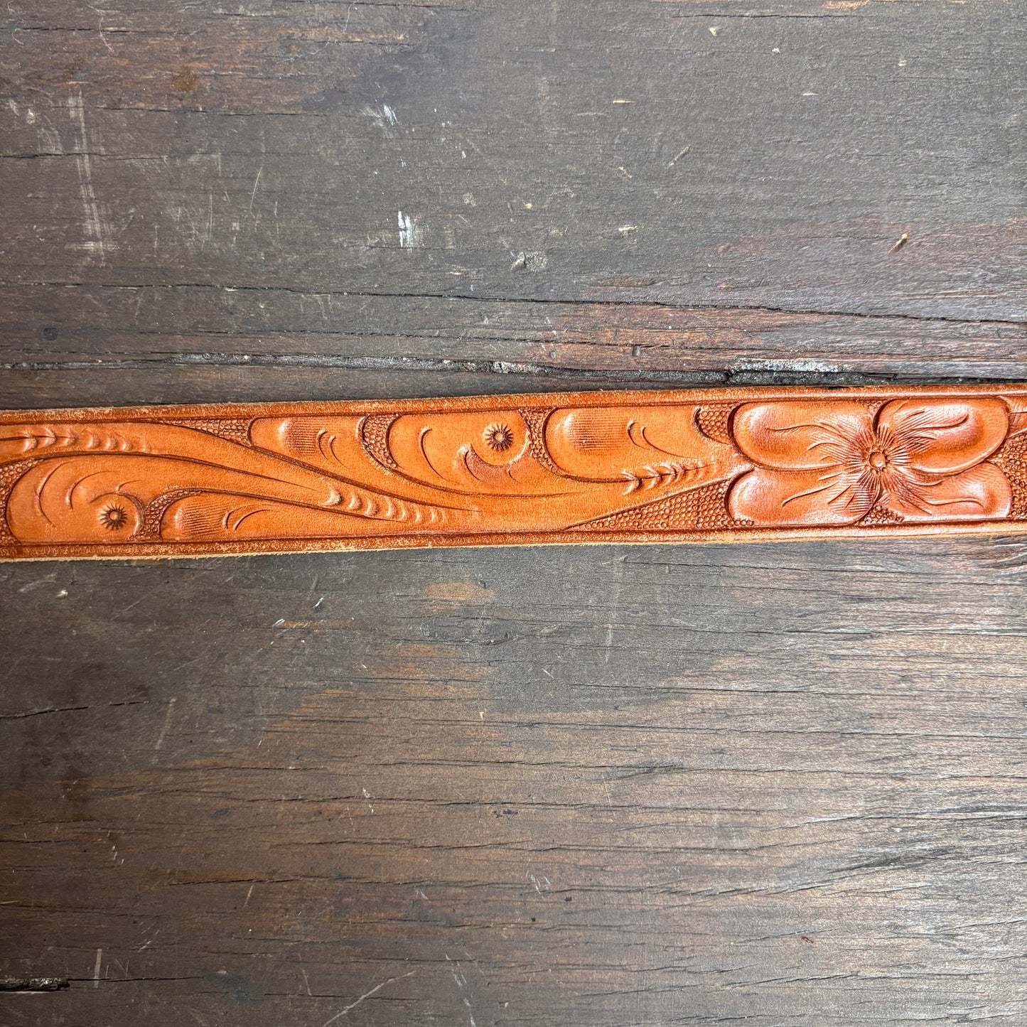 Vintage Tan Tooled Leather Belt
