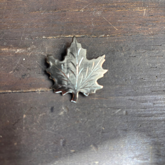 Maple Leaf Pin