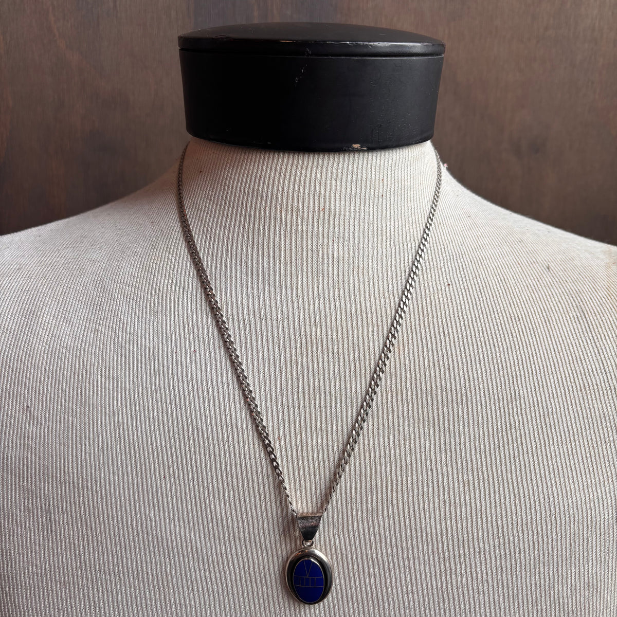 Silver Oval Lapis Pendant Necklace