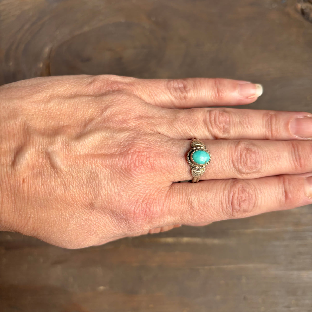 Vintage Sterling Silver Oval Turquoise Ring