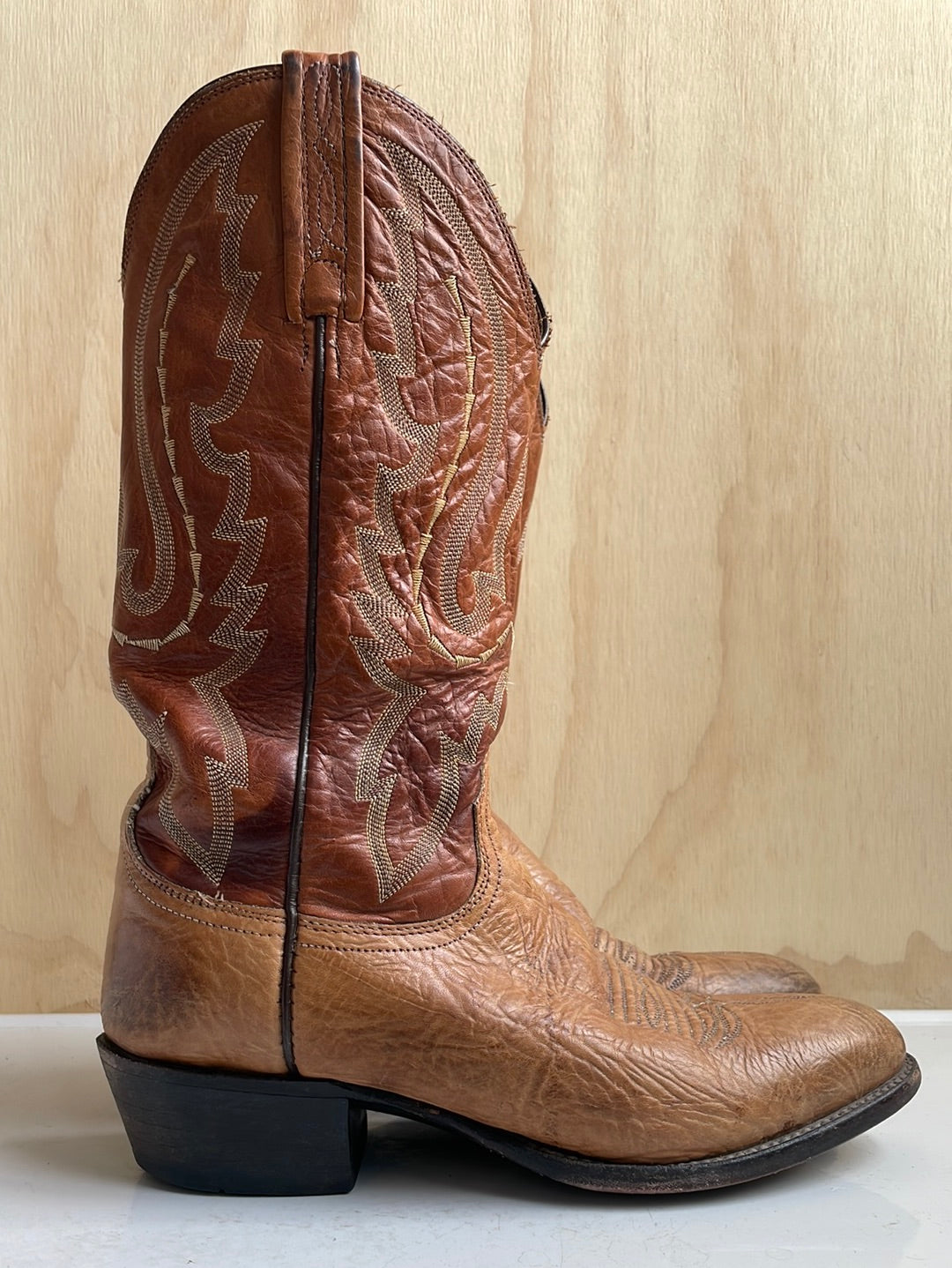 Two tone hotsell leather boots