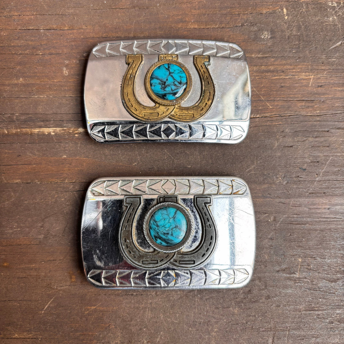 Double Horseshoe Belt Buckle