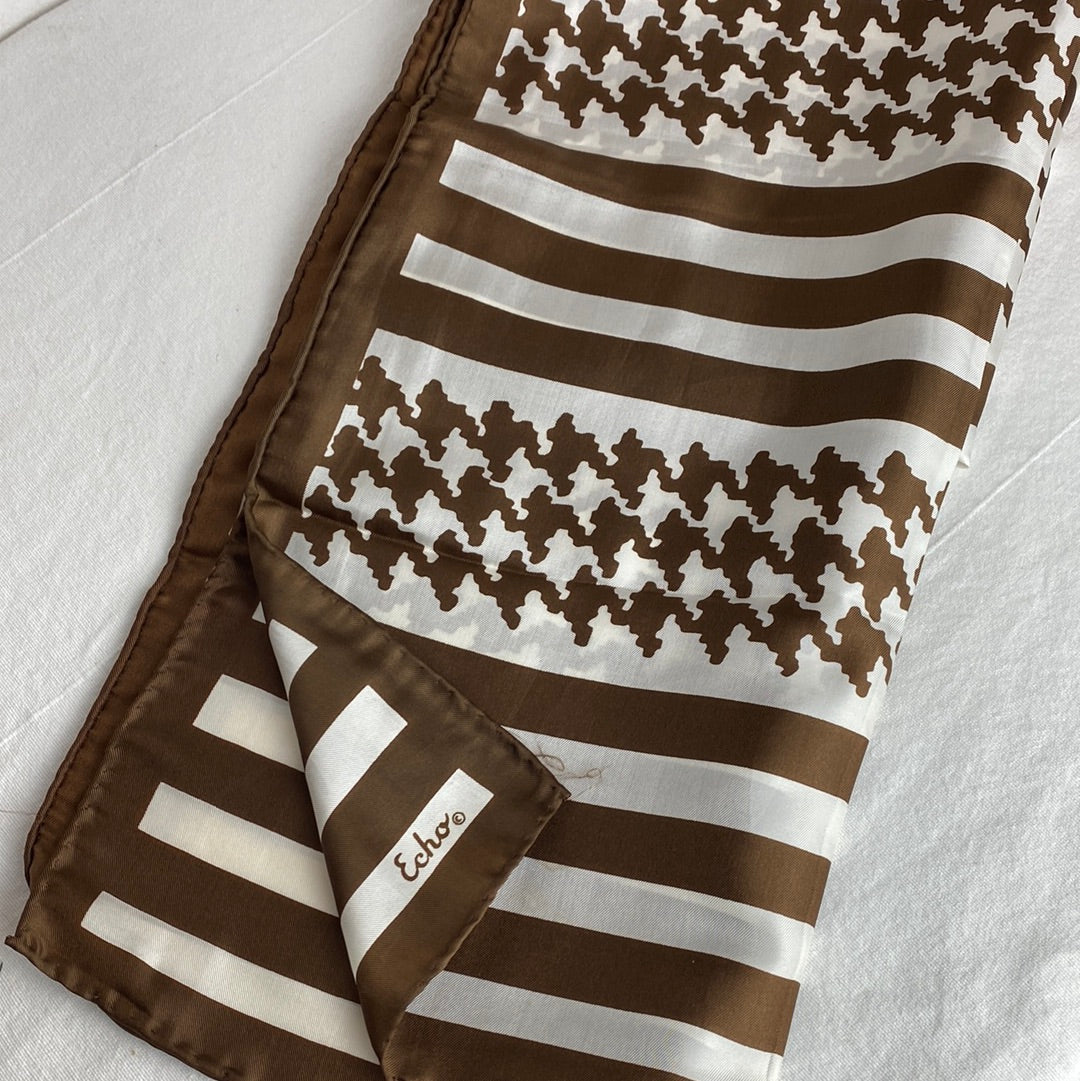 Echo Brown And White Scarf