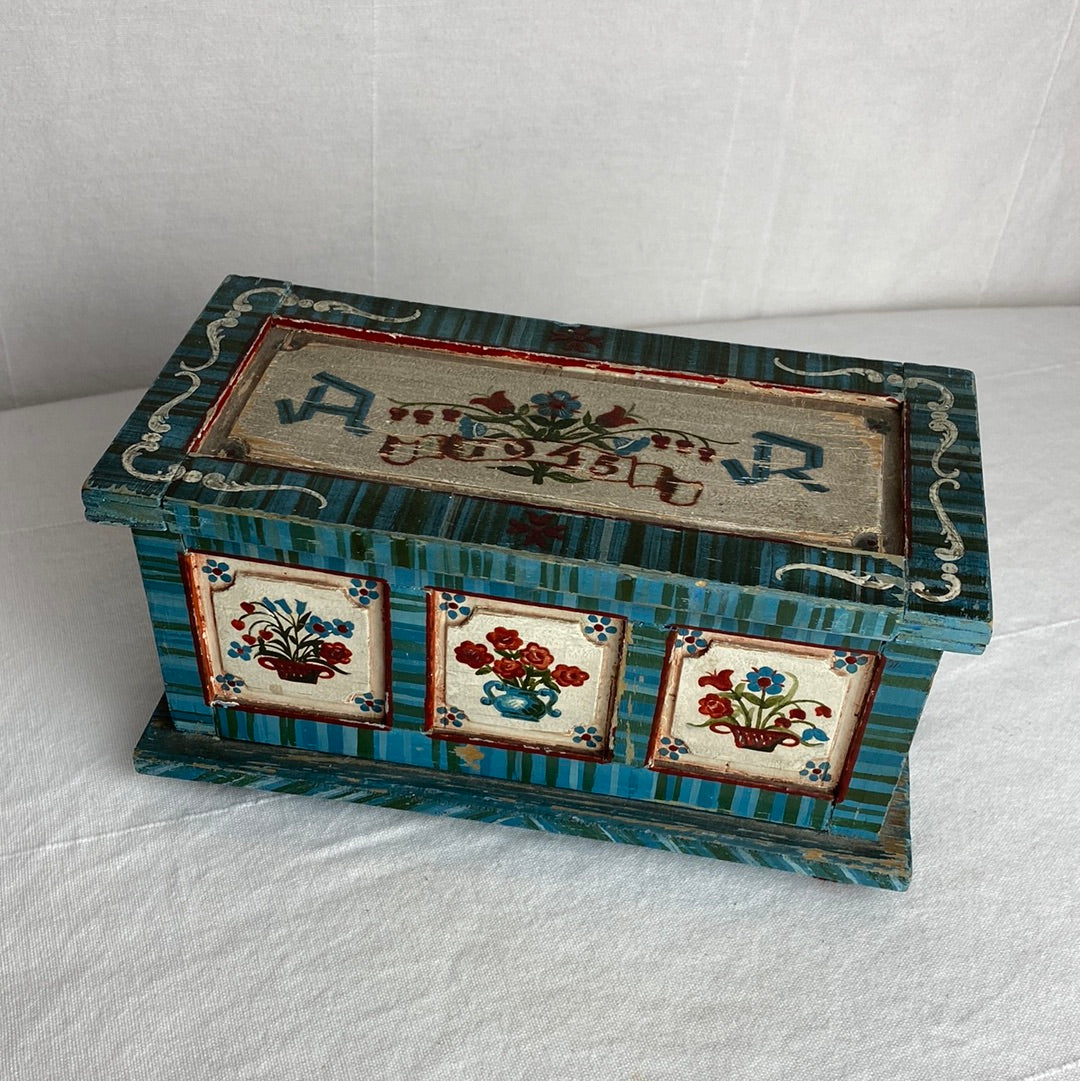 1945 Wooden Decorative Box