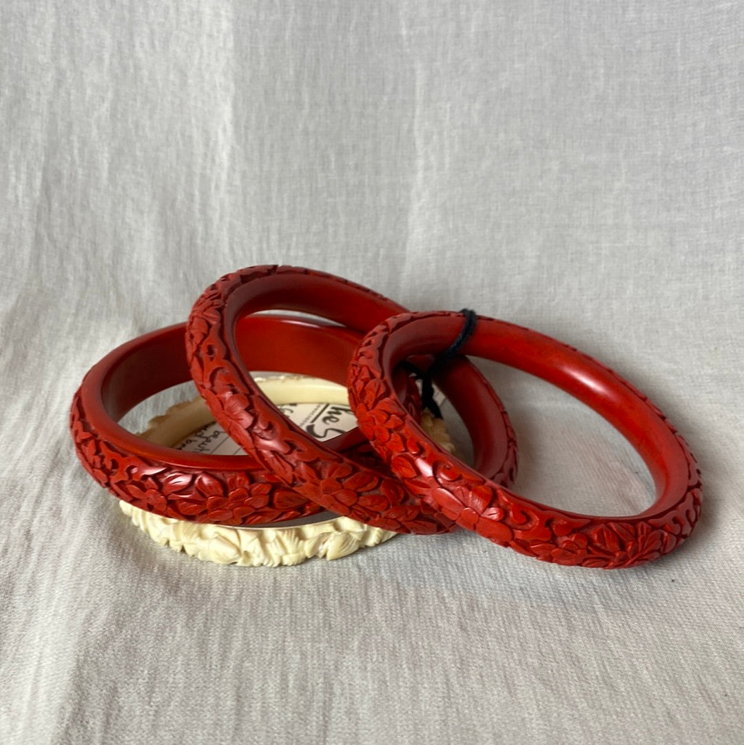 Red and White Bangle Set
